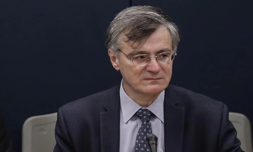 Τσιόδρας για κορωνοϊό: "Ο ιός δεν σέβεται καμία ηλικία"